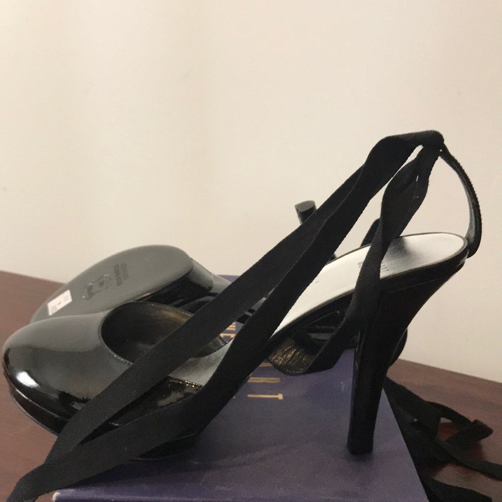Stuart Weitzman Patent Leather Pumps - NEW - Picture 3 of 4
